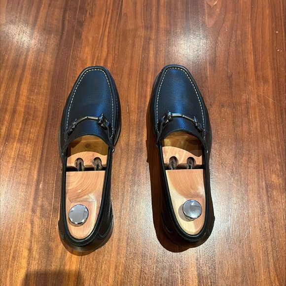 Men\'s Salvatore Ferragamo Black Loafer (Size 7)